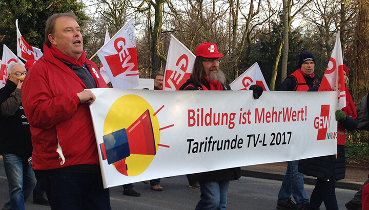 GEW NRW zeigt Flagge zur Länder-Tarifrunde